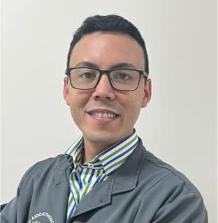 Omne Odontologia Integrada - Dr. Vinicius Favarine