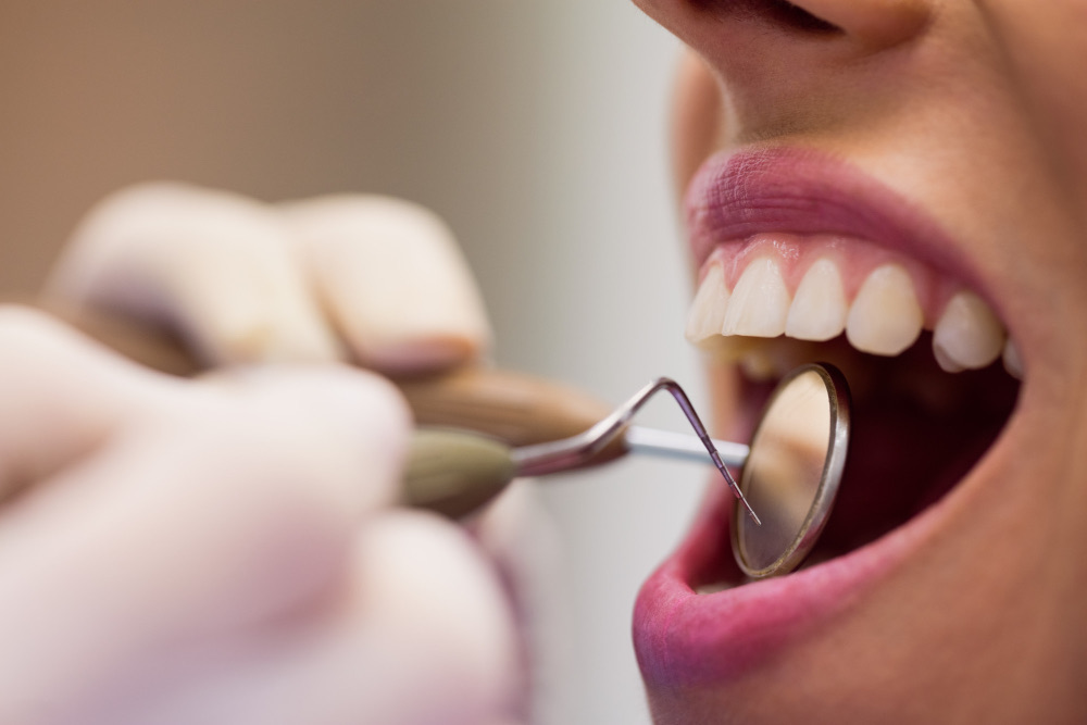Omne Odontologia: Soluções Modernas para a Saúde Bucal de Toda a Família